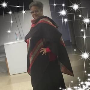 Meet your Posher, Carolyn